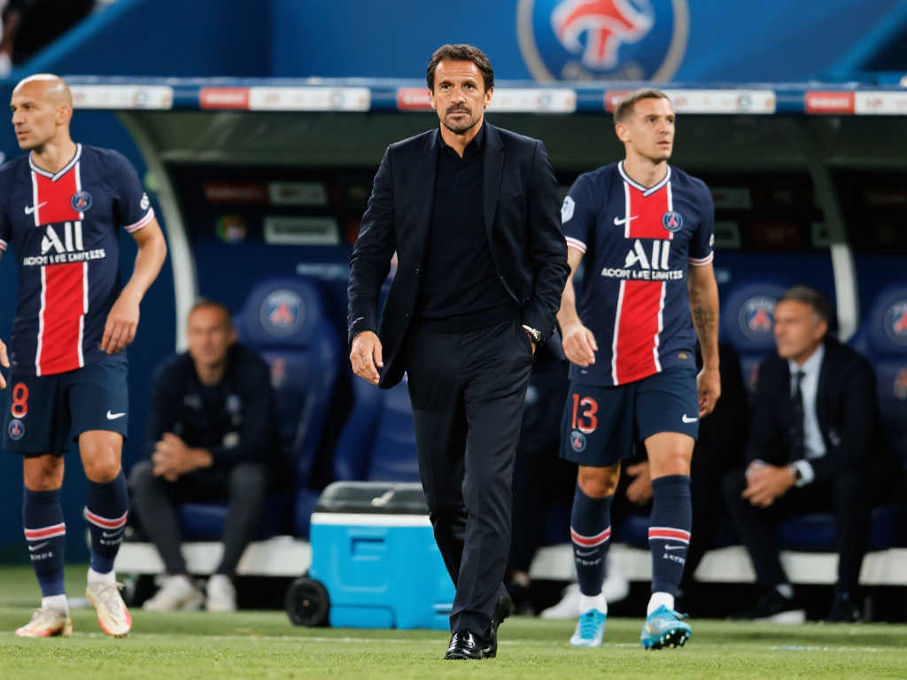 法足协2026年后物色德尚继任者,齐达内并非唯一人选 法足协2026年后物色德尚继任者,齐达内并非唯一人选